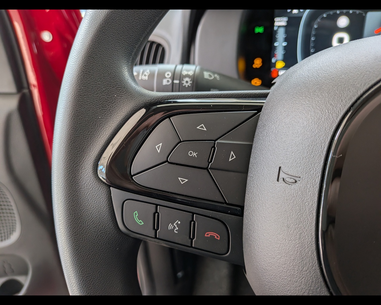 Foto FIAT Pandina 1.0 firefly hybrid Icon s&s 70cv 5p.ti