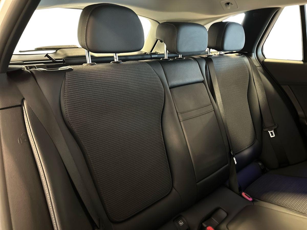 Mercedes  Classe C Station Wagon All-Terrain 220 d Mild hybrid Premium 4Matic 9G-Tronic - 16