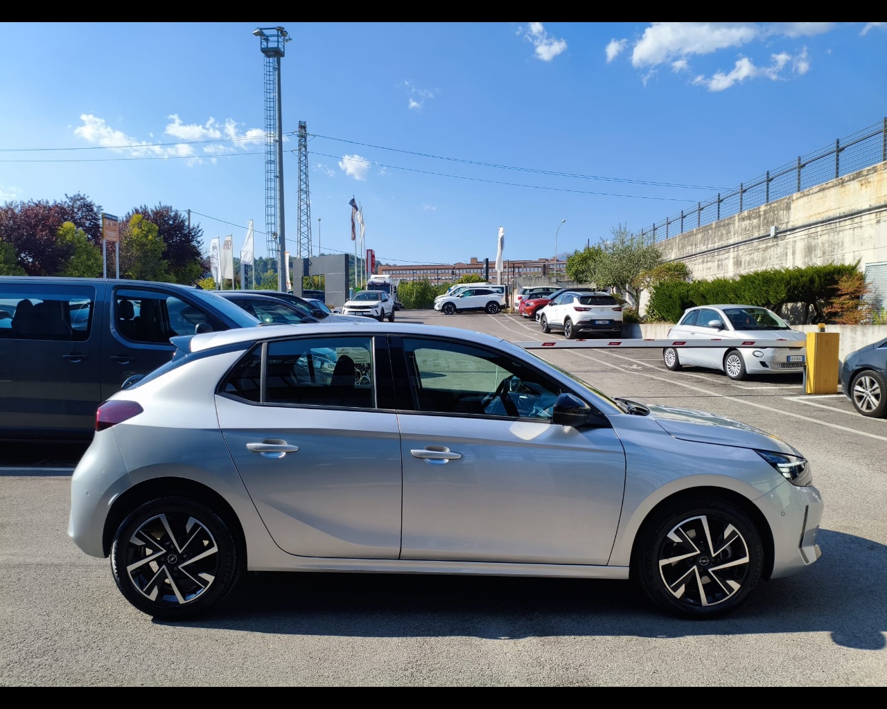 Foto OPEL Corsa 1.2 GS s&s 100cv