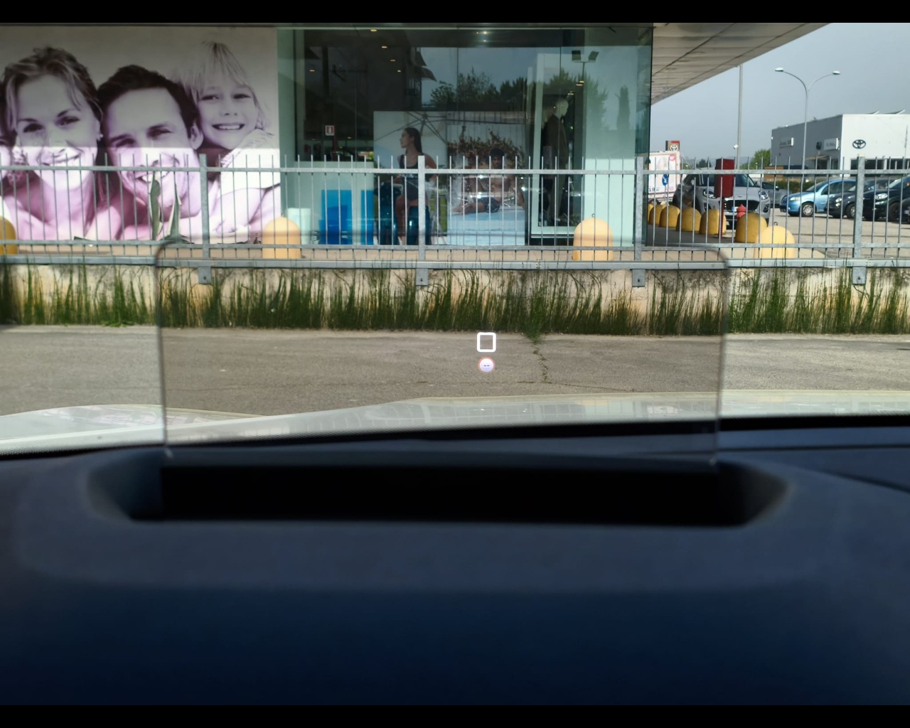 Foto CITROEN C4 1.5 bluehdi Shine s&s 130cv eat8