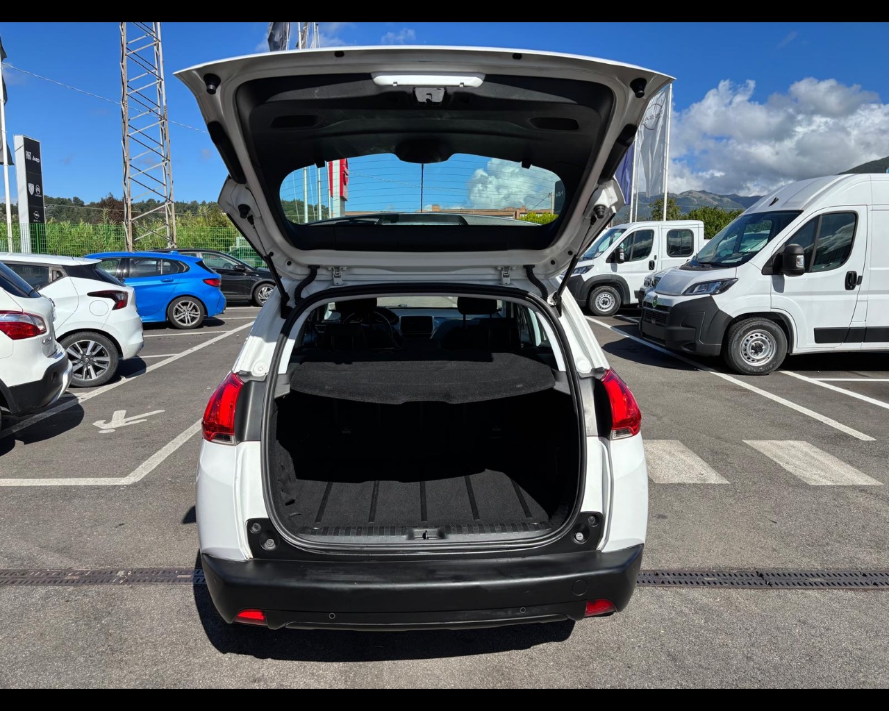 Foto PEUGEOT 2008 1.2 puretech (vti) 12v Allure 82cv