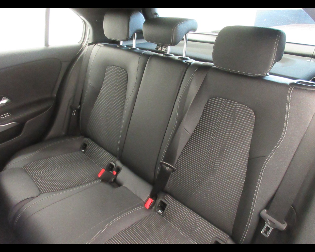 Mercedes Classe A Classe A 180 D Sport 7G-DCT - 13