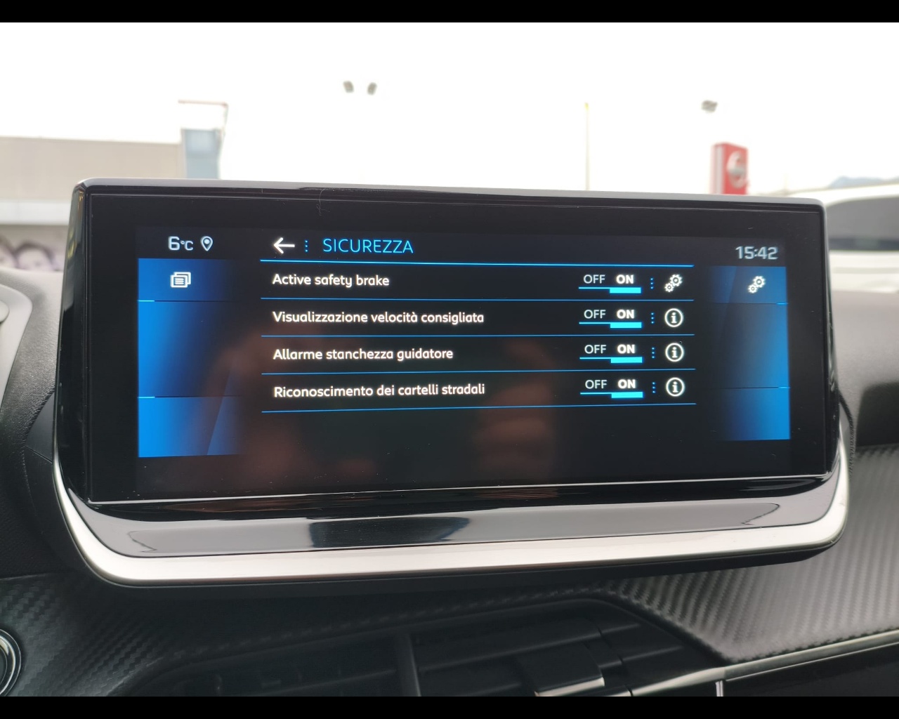 Foto PEUGEOT 208 1.5 bluehdi Allure Pack s&s 100cv