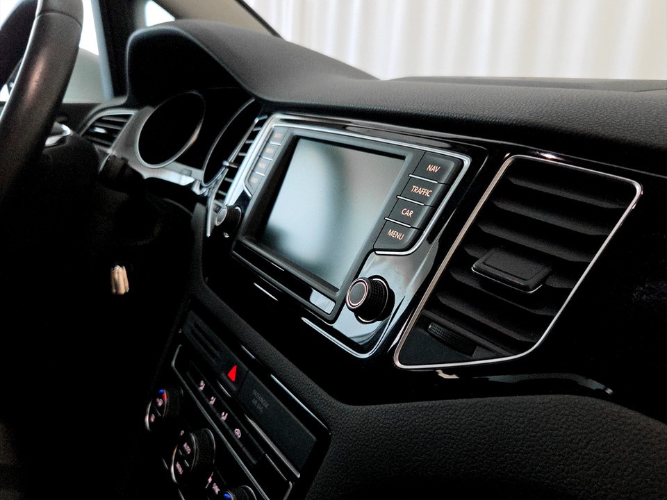 VOLKSWAGEN Golf Sportsvan 1.6 tdi Comfortline 110cv Diesel usato - 14