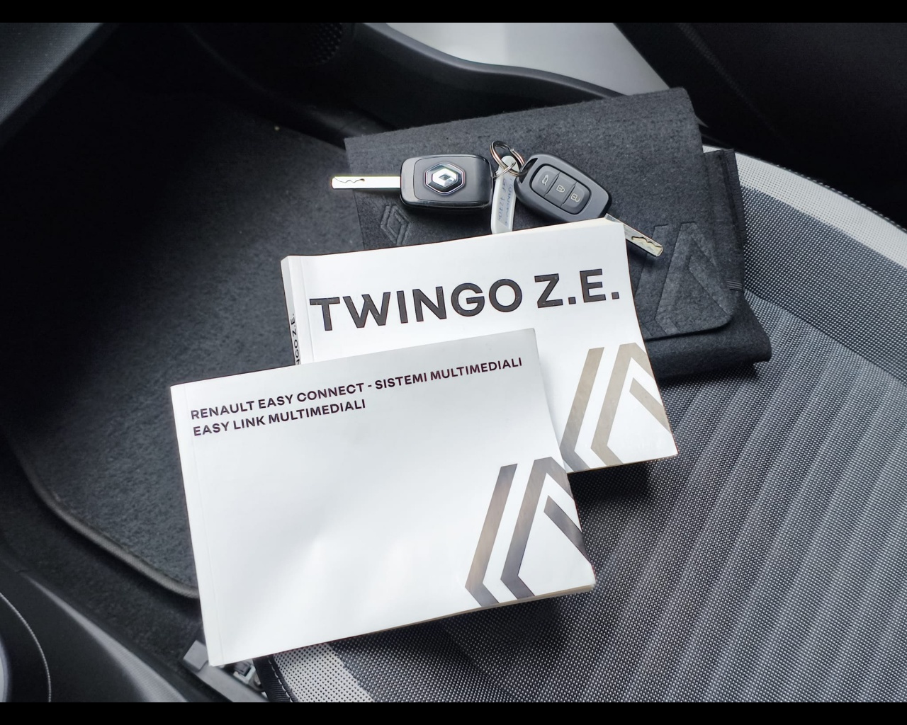 Foto RENAULT Twingo Equilibre 22kWh