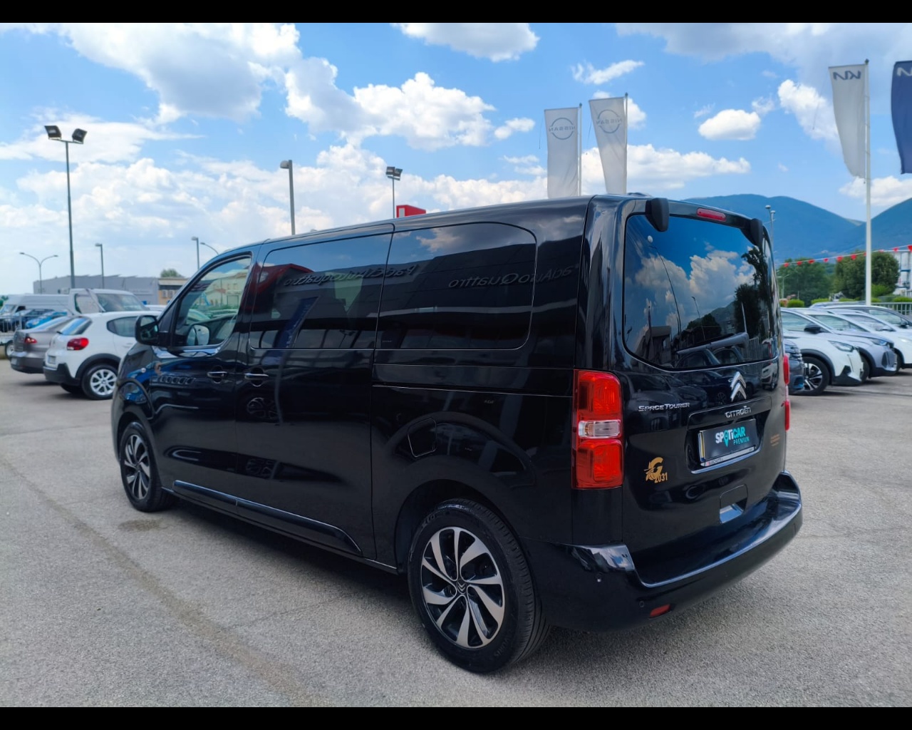 Foto CITROEN Spacetourer M 2.0 Bluehdi 180cv S&S Shine EAT8 E6.2d-Isc