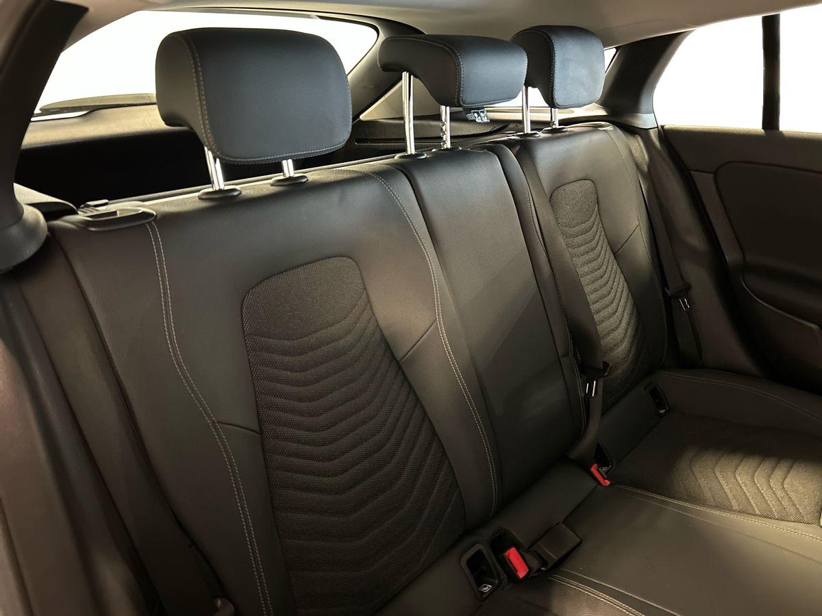 Mercedes CLA Shooting Brake CLA Shooting Brake 180 D Advanced 8G-DCT - 16