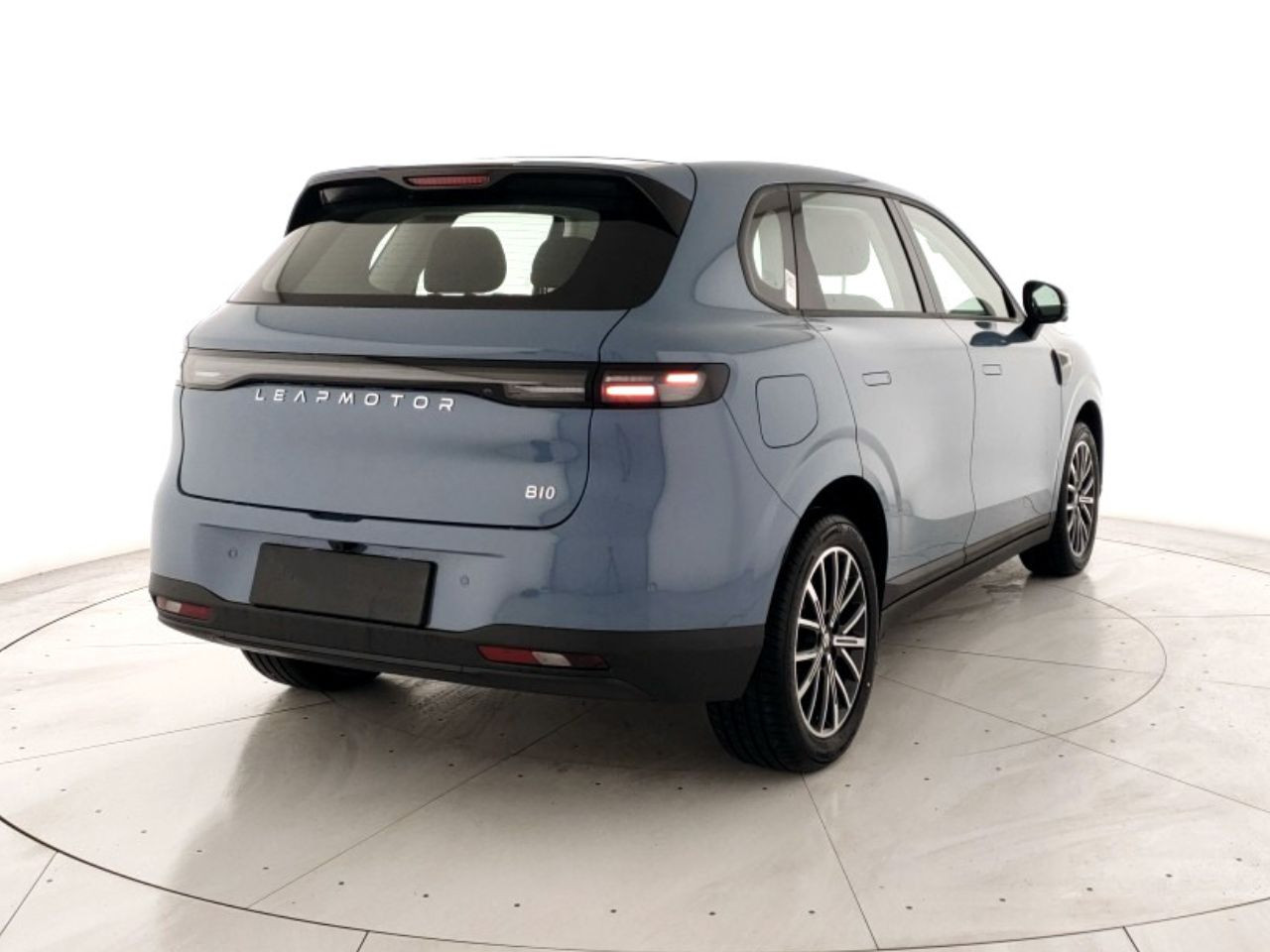 Leapmotor B10 Nuovo Elettrico B10 Porto Mantovano