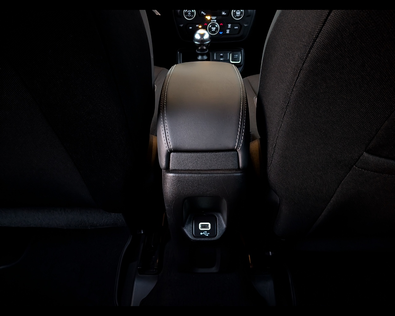 Foto JEEP Renegade 1.6 mjt Limited 2wd 130cv