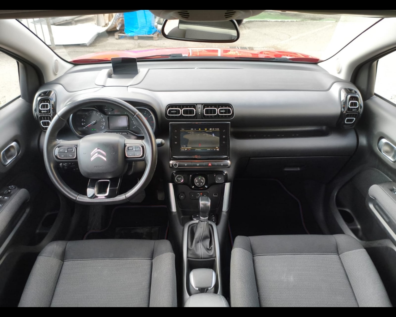 Foto CITROEN C3 Aircross 1.2 puretech Shine s&s 110cv eat6