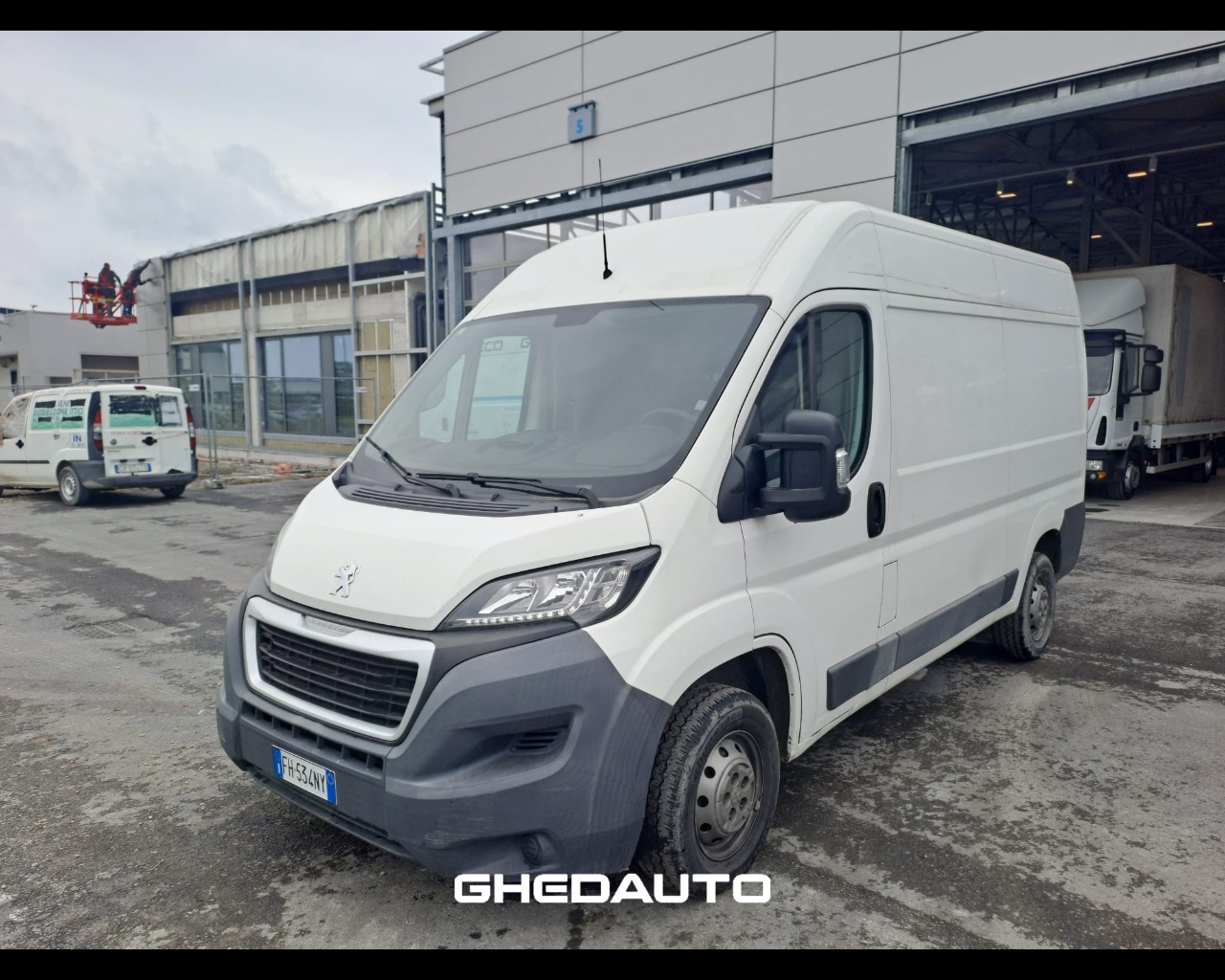 PEUGEOT Boxer III 335 E6 2016 boxer 335 2.0 bluehdi 130cv L1H1 E6 Diesel usato