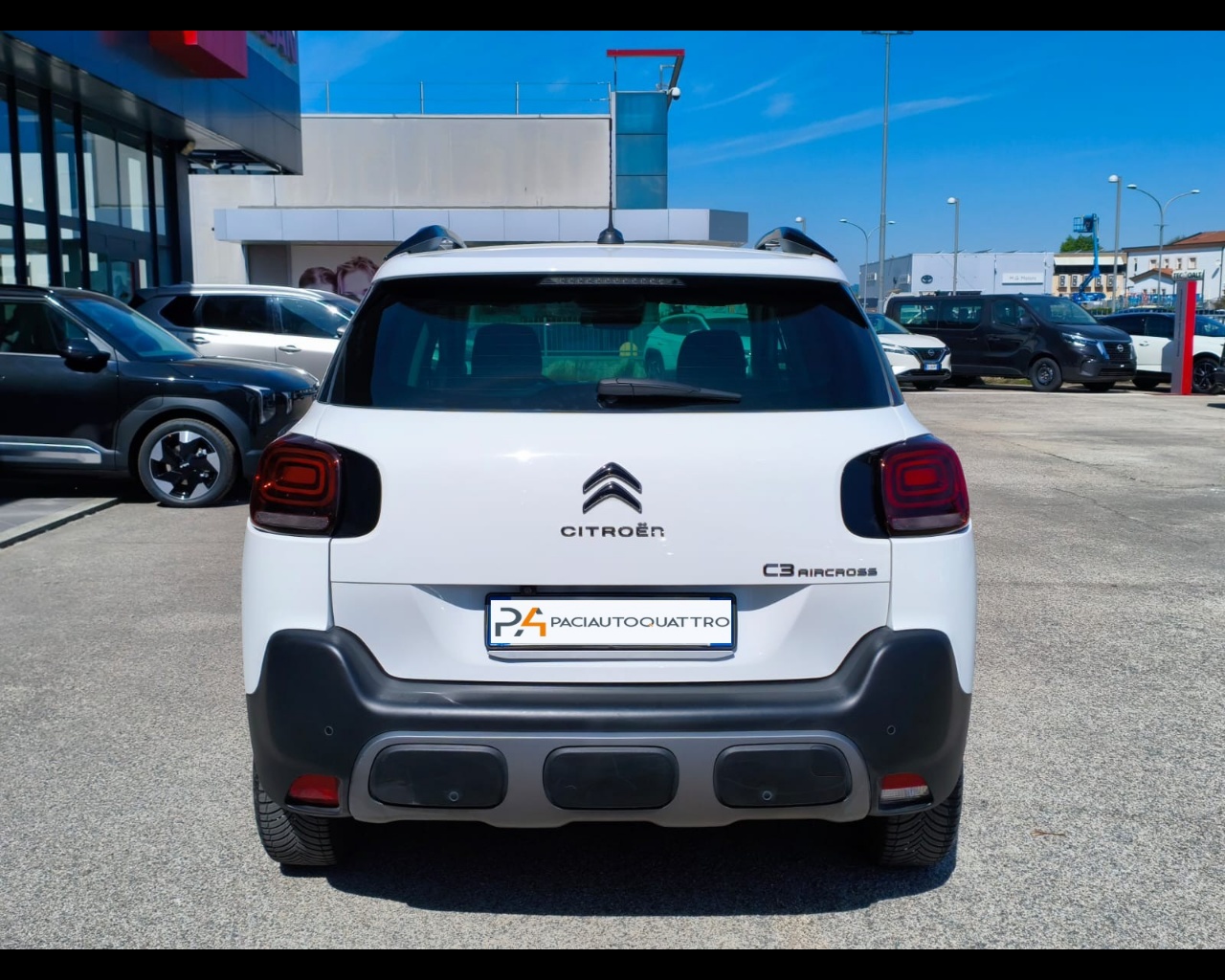 Foto CITROEN C3 Aircross 1.2 puretech Shine s&s 110cv