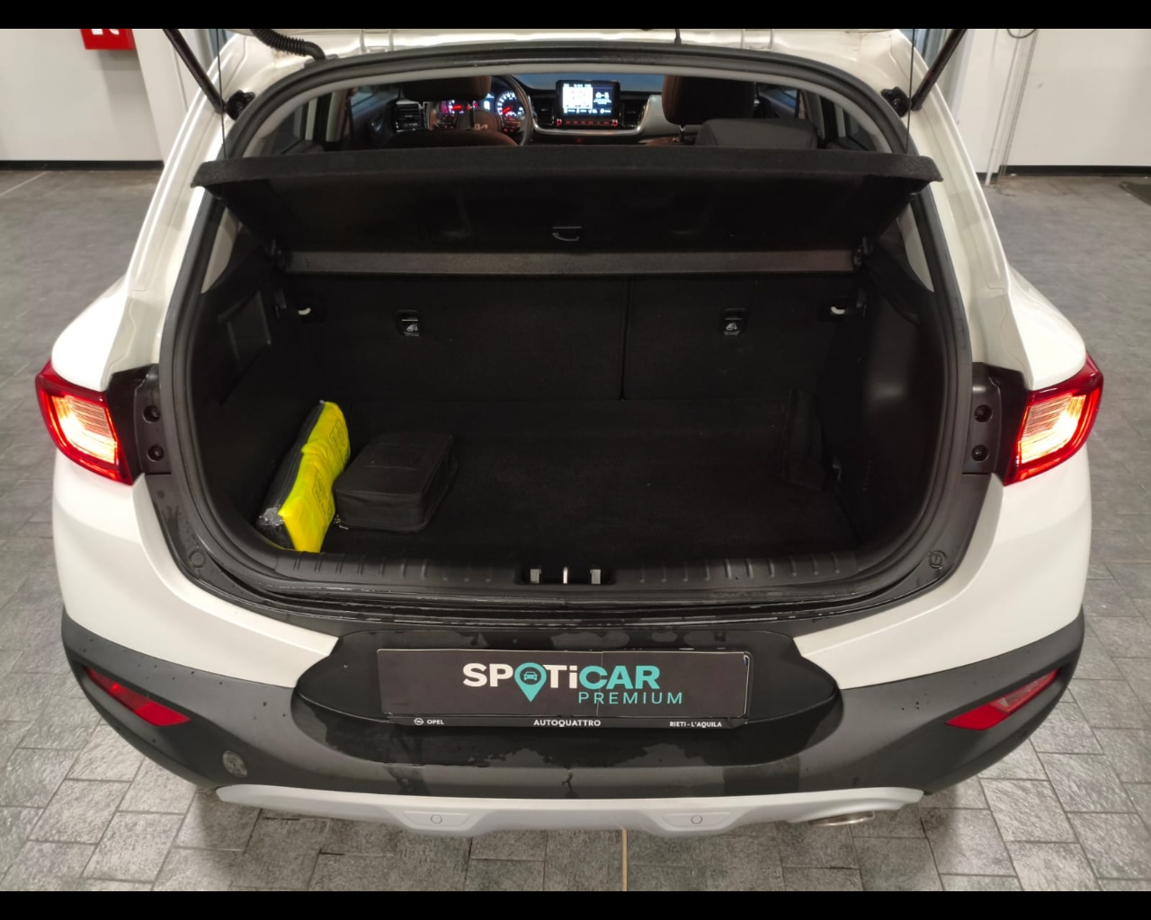 Foto KIA Stonic 1.0 t-gdi mhev Style s/Design Pack 100cv imt