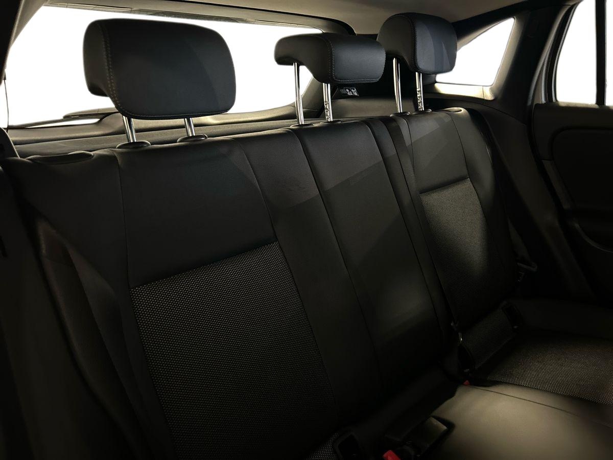 Mercedes GLA GLA 180 D Business Extra 8G-DCT - 16