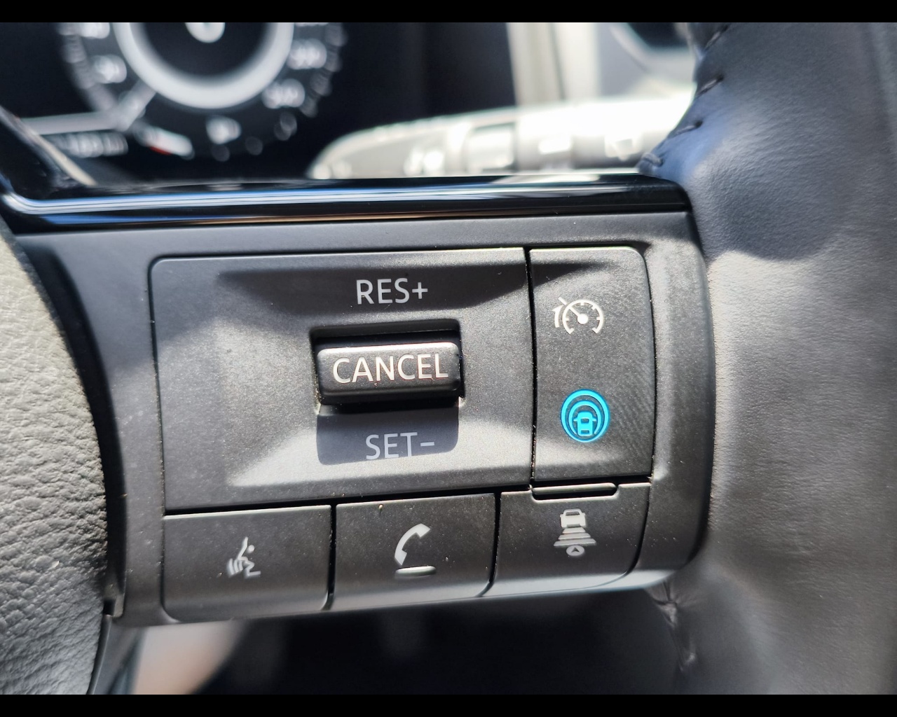 Foto NISSAN Qashqai 1.3 mhev N-Connecta 2wd 140cv