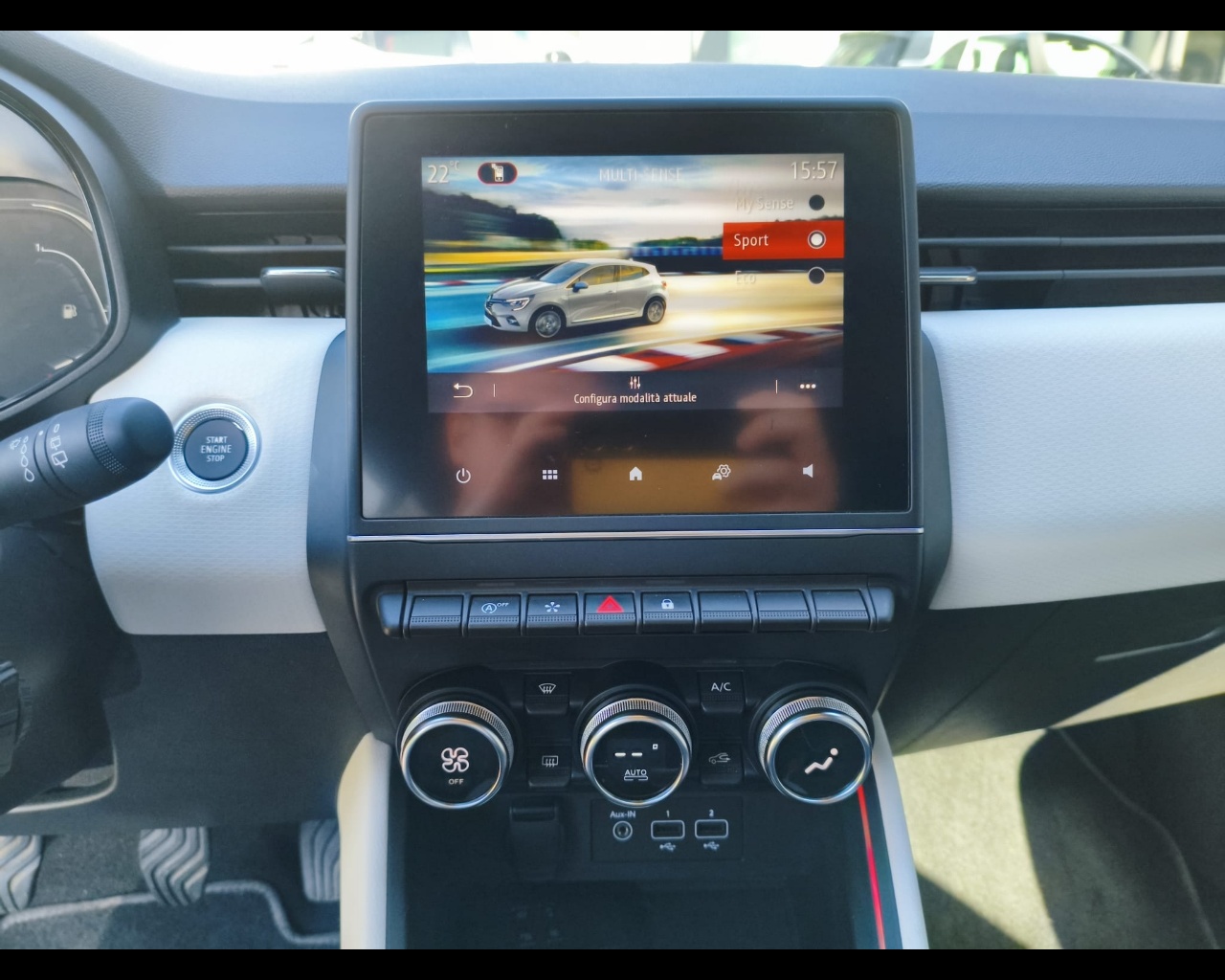 Foto RENAULT Clio 1.0 tce Techno Gpl 100cv