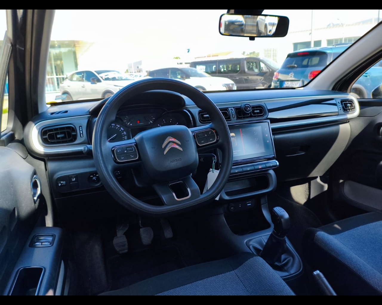 Foto CITROEN C3 1.2 puretech Feel s&s 83cv