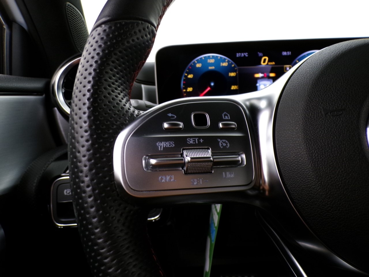 Mercedes Classe A Classe A 180 D Premium 7G-DCT - 16