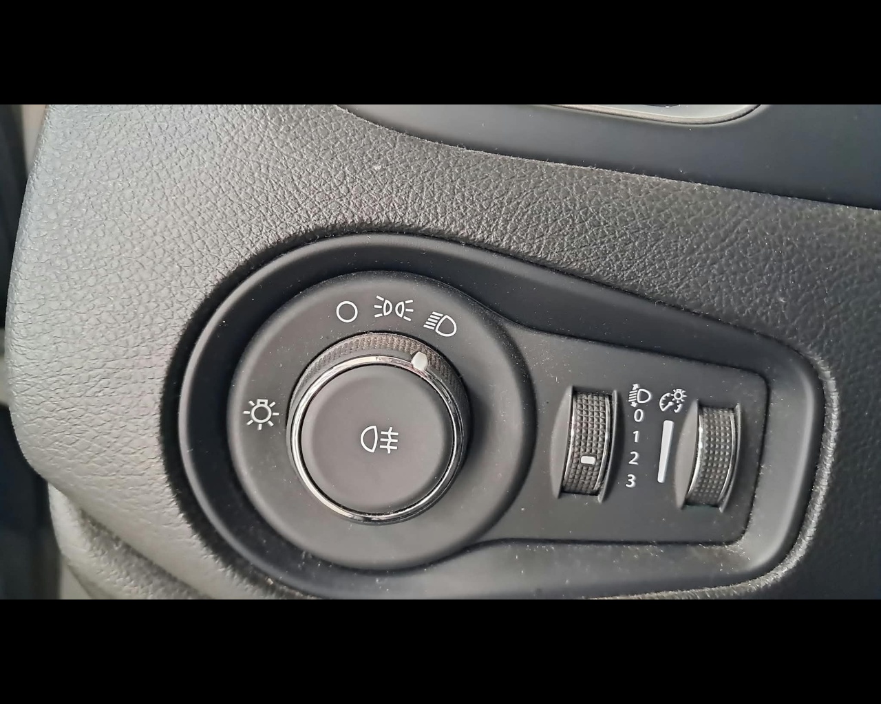 Foto JEEP Renegade 1.0 t3 Sport 2wd