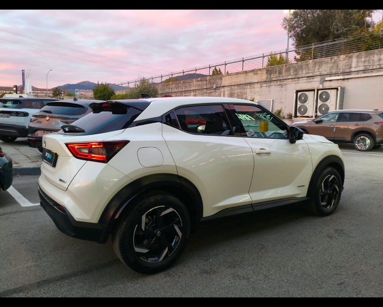 Foto NISSAN Juke 1.6 hev N-Connecta