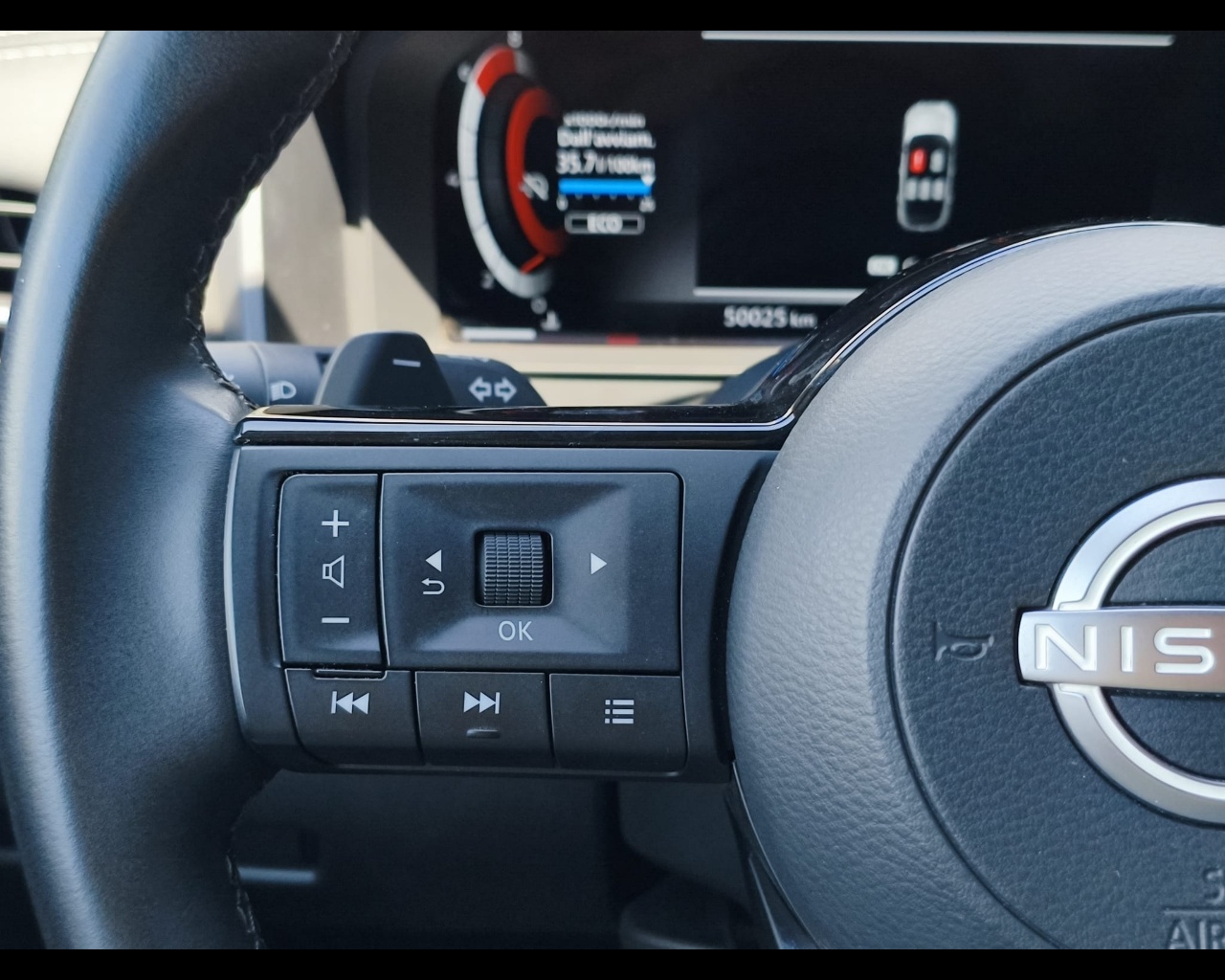 Foto NISSAN Qashqai 1.3 mhev N-Connecta 2wd 158cv xtr