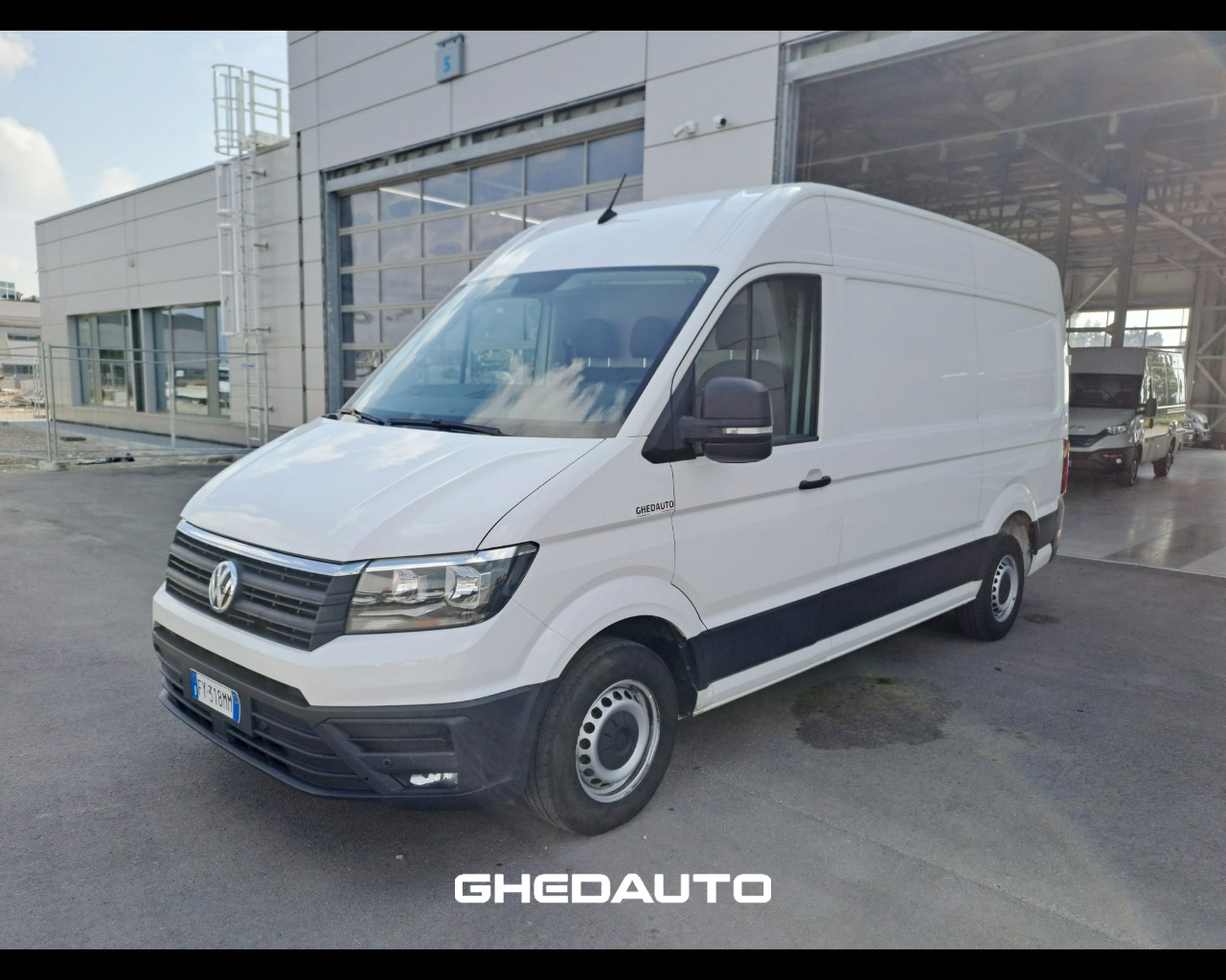VOLKSWAGEN Crafter II 35 E6 2017 crafter 35 2.0 tdi 140cv L4H3 Business Diesel usato