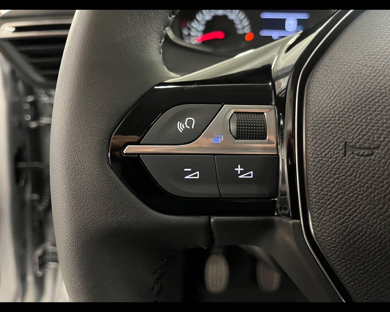 Peugeot 208 Nuovo Benzina 208 Verona