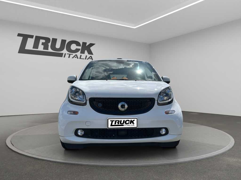 smart-fortwo-iii-2015-cabrio-eq-passion-my19-sku90003