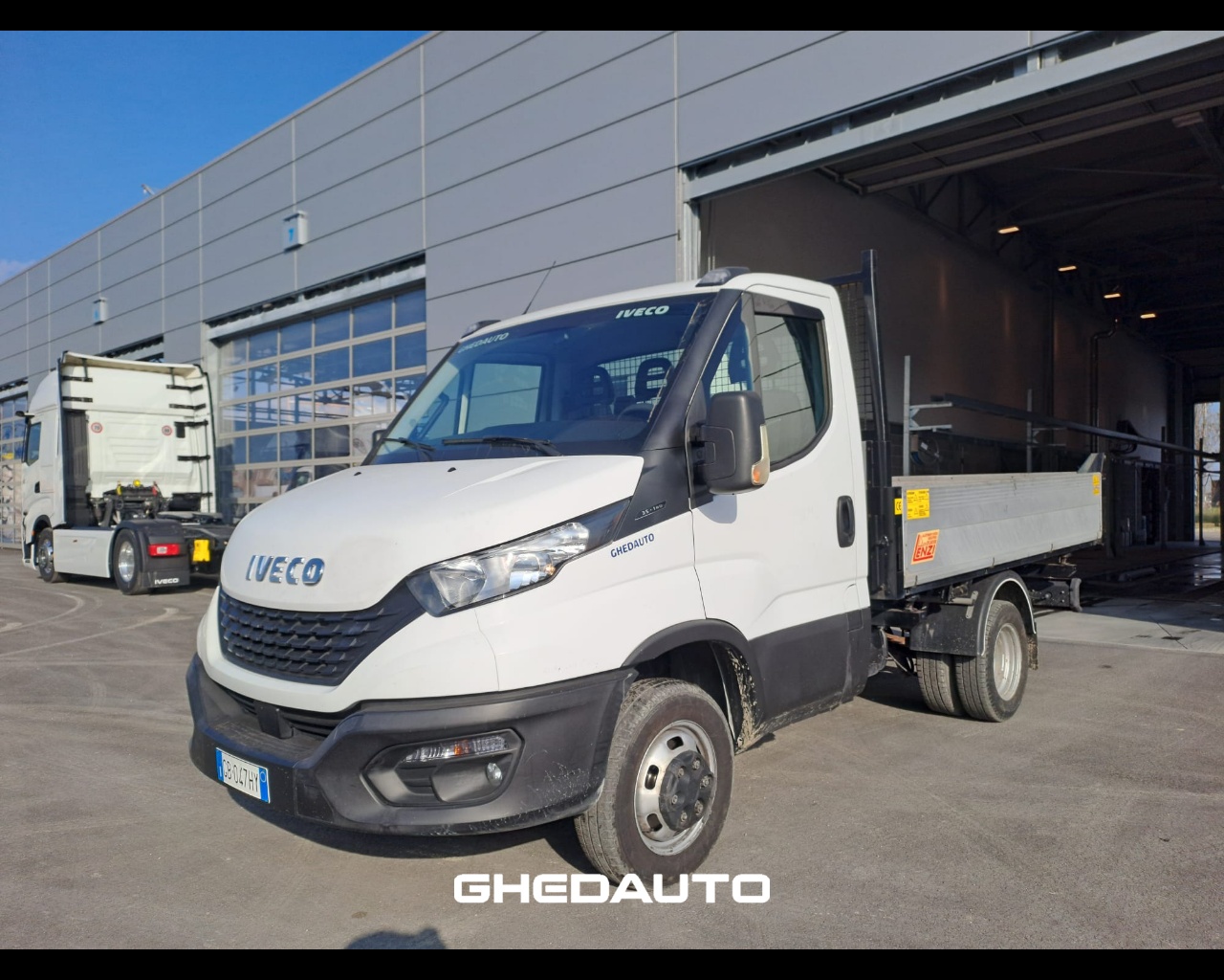 IVECO 35C14 35C14CAB Diesel usato