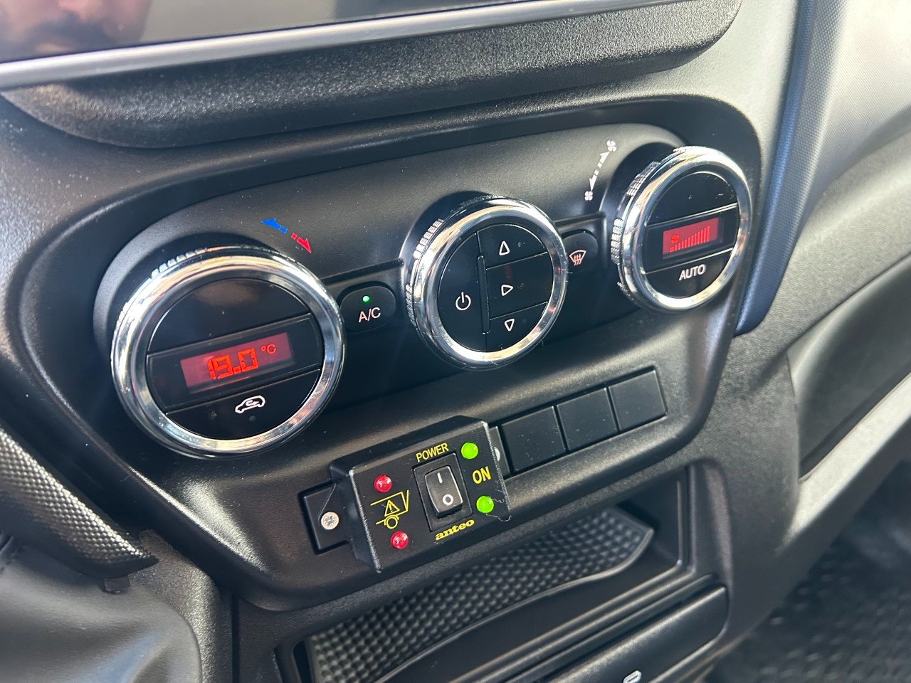 Iveco Daily V daily 35 S16 SV LH2 3520 E6 - 14