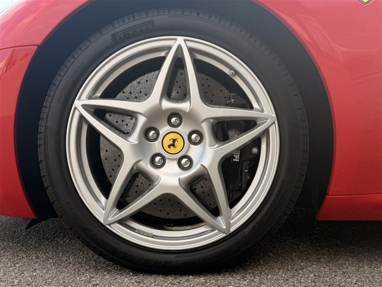 Ferrari 599 GTB Fiorano 599 GTB Fiorano 6.0 V12 - 12