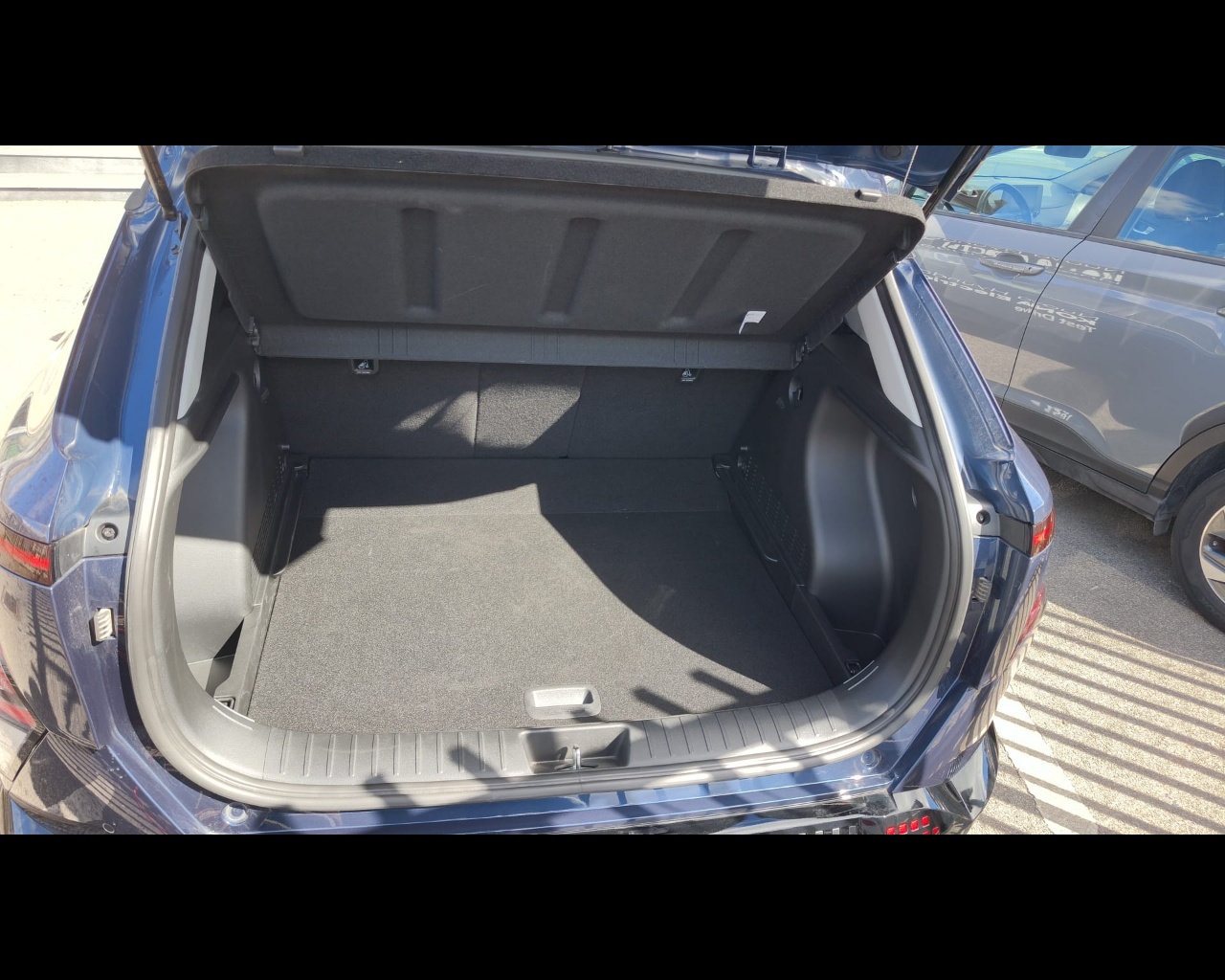 Foto HYUNDAI KONA EV MY25 EXCLUSIVE 64,8 KWH+HP