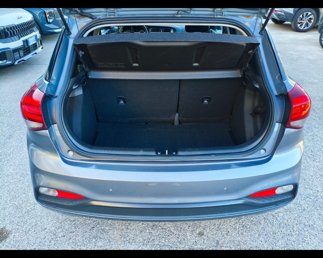 Foto HYUNDAI i20 5p 1.2 mpi Prime 84cv