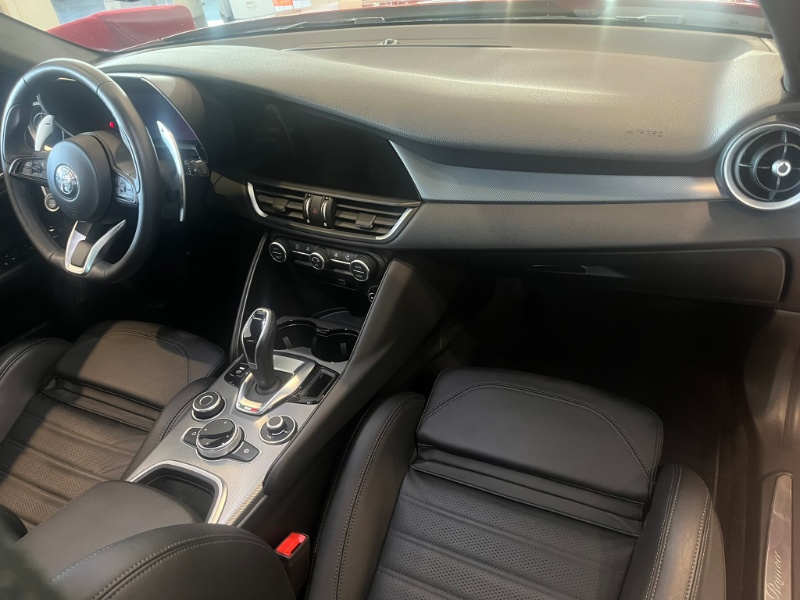 ALFA ROMEO – Giulia 2.0 Turbo 280 CV AT8 AWD Q4 Veloce