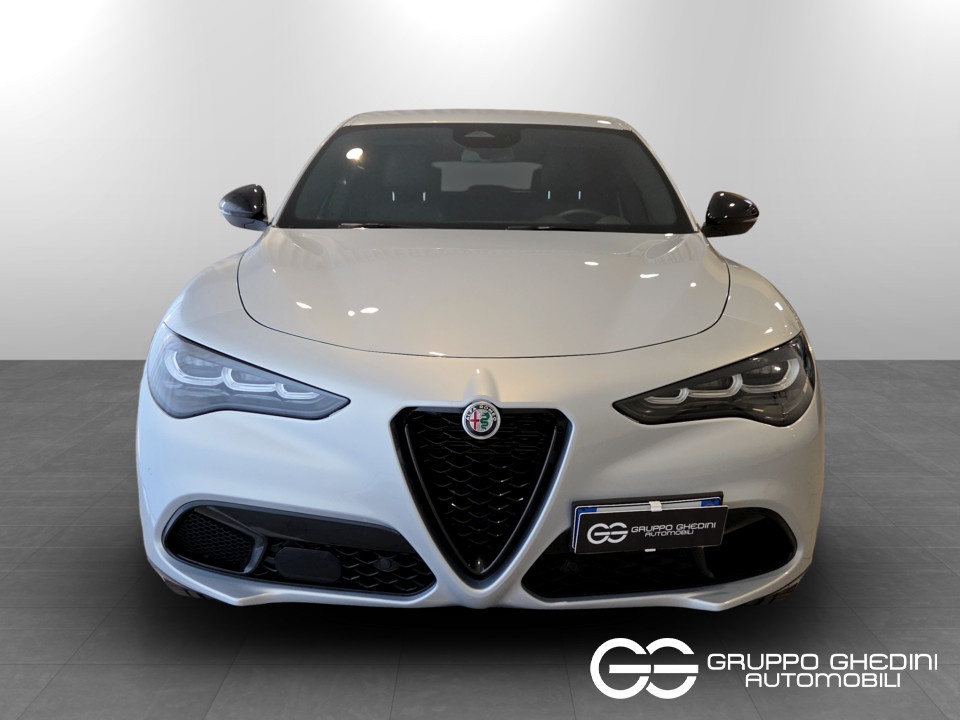 ALFA ROMEO Stelvio 2.2 t Veloce Q4 210cv auto Diesel usato - 3