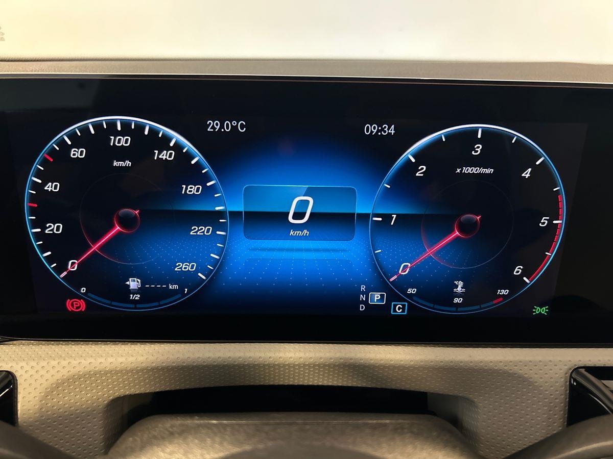 Mercedes Classe A Classe A 180 D Sport Night edition 8G-DCT - 13