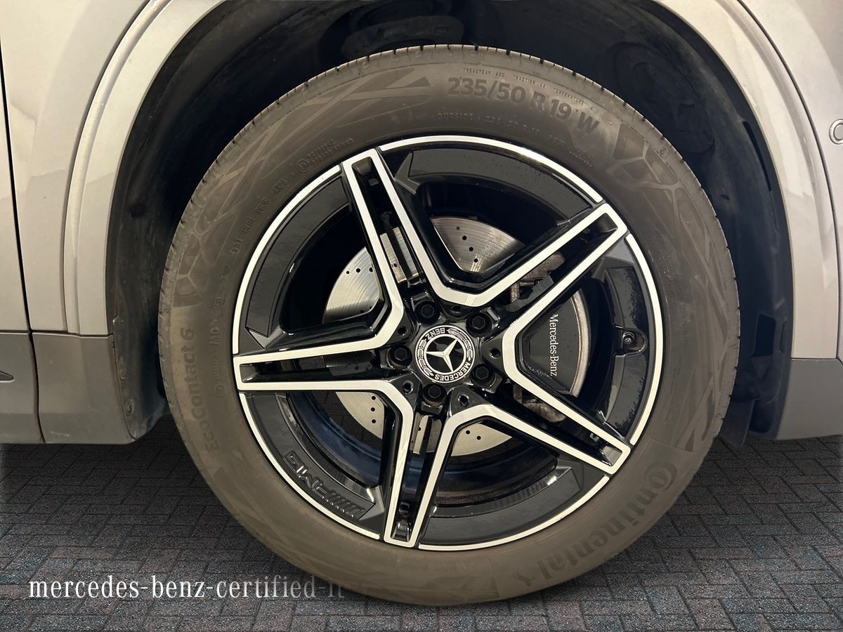 Mercedes GLA GLA 200 D AMG Line Premium 4Matic 8G-DCT - 17