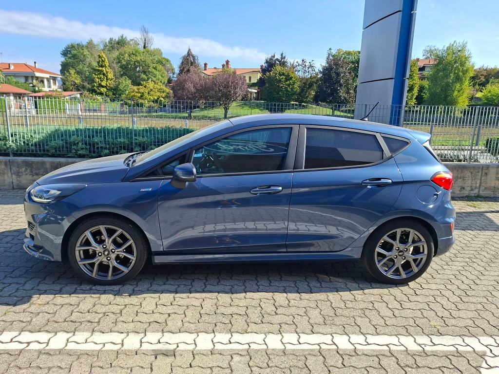 Ford  '2022