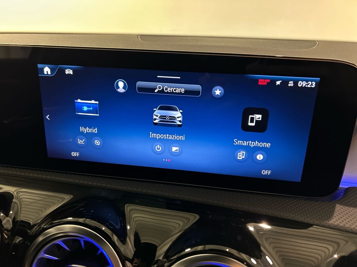 Mercedes Classe A Classe A 250 e Plug-In Hybrid AMG Line ADVANCED PLUS - 12