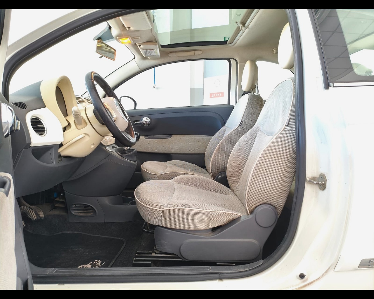 Foto FIAT 500 1.2 Lounge 69cv