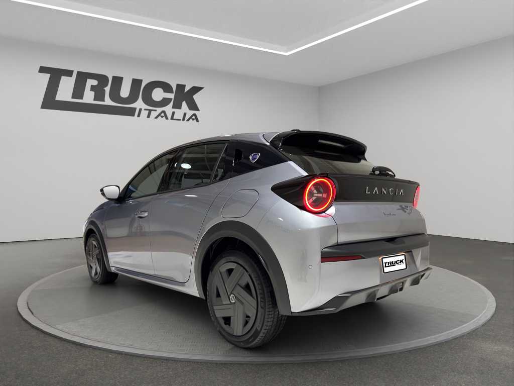 lancia-ypsilon-iv-2024-12-mhev-edizione-cassina-e-dct-sku93000