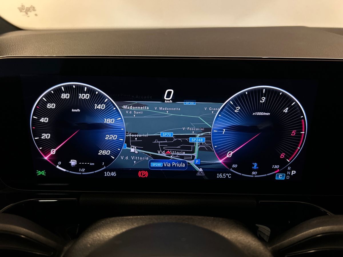 Mercedes  GLA 200 D AMG Line Advanced Plus 8G-DCT - 13