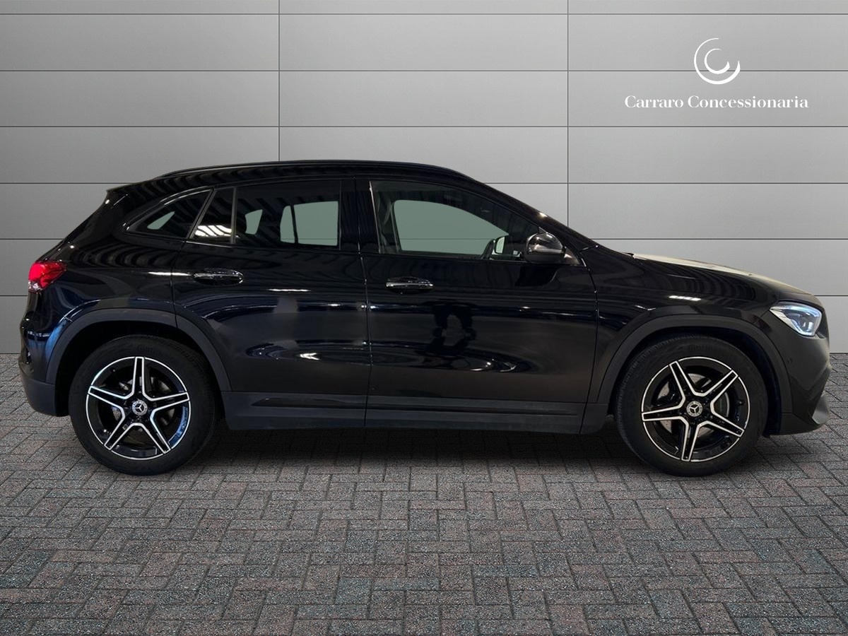 Mercedes GLA GLA 200 D Premium 8G-DCT - 5