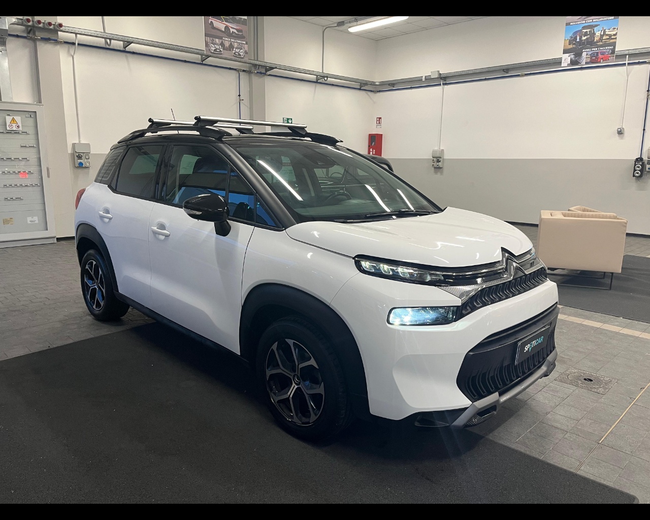 Foto CITROEN C3 Aircross 1.5 bluehdi Shine s&s 110cv