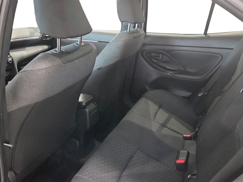TOYOTA Yaris Cross 1.5h Trend fwd 115cv e-cvt Ibrida usato - 16