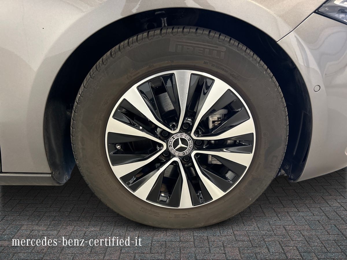 Mercedes Classe A Classe A 180 D Advanced Speedshift DCT AMG 8G - 17