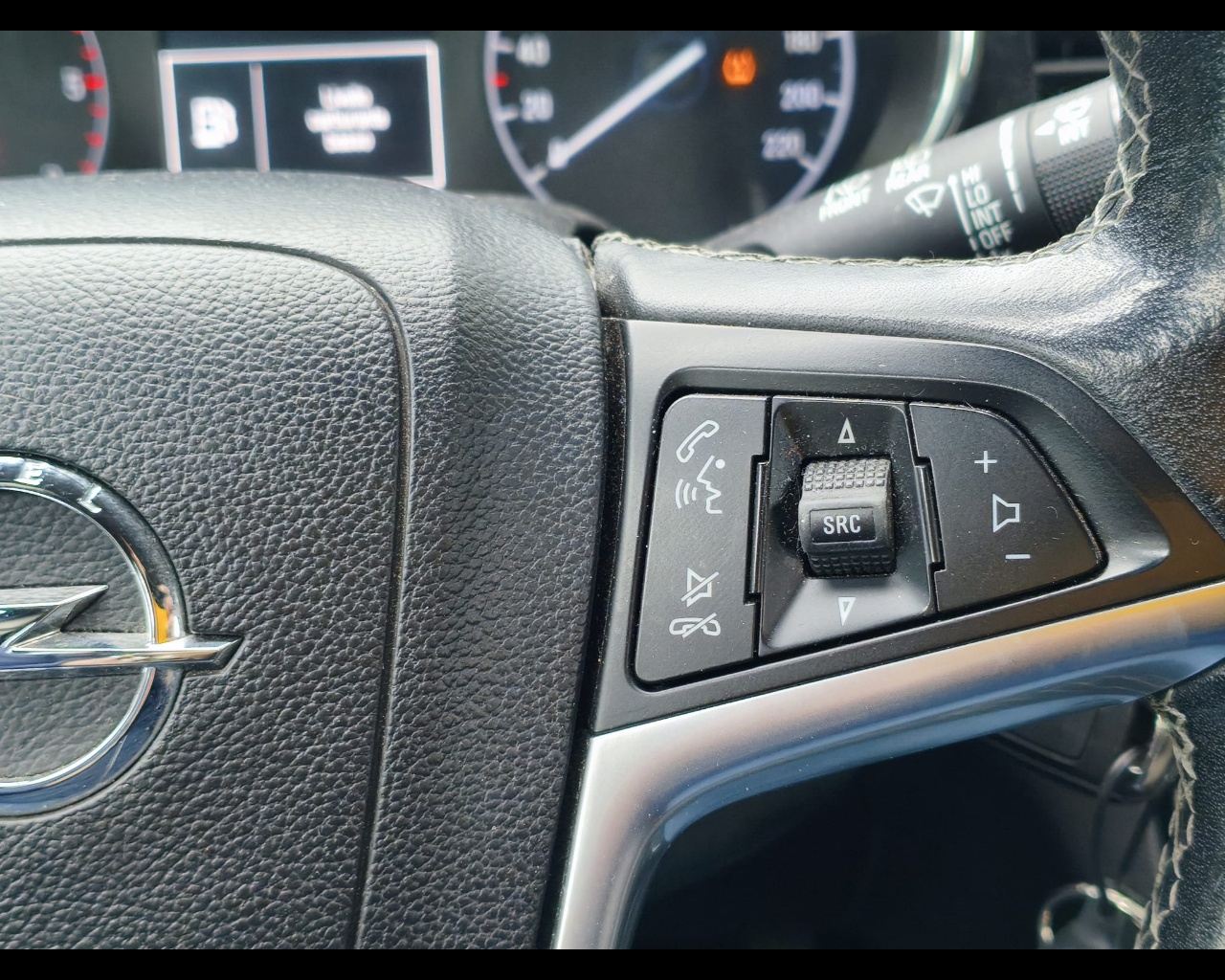 Foto OPEL Mokka X 1.6 cdti b-Color s&s 4x2 136cv