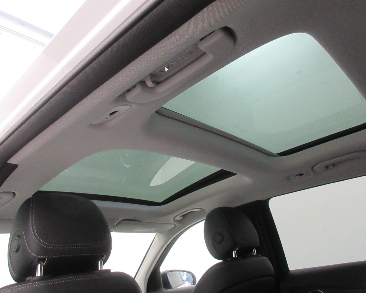 Mercedes GLC GLC SUV 220 D Premium 4Matic 9G-Tronic Plus - 18