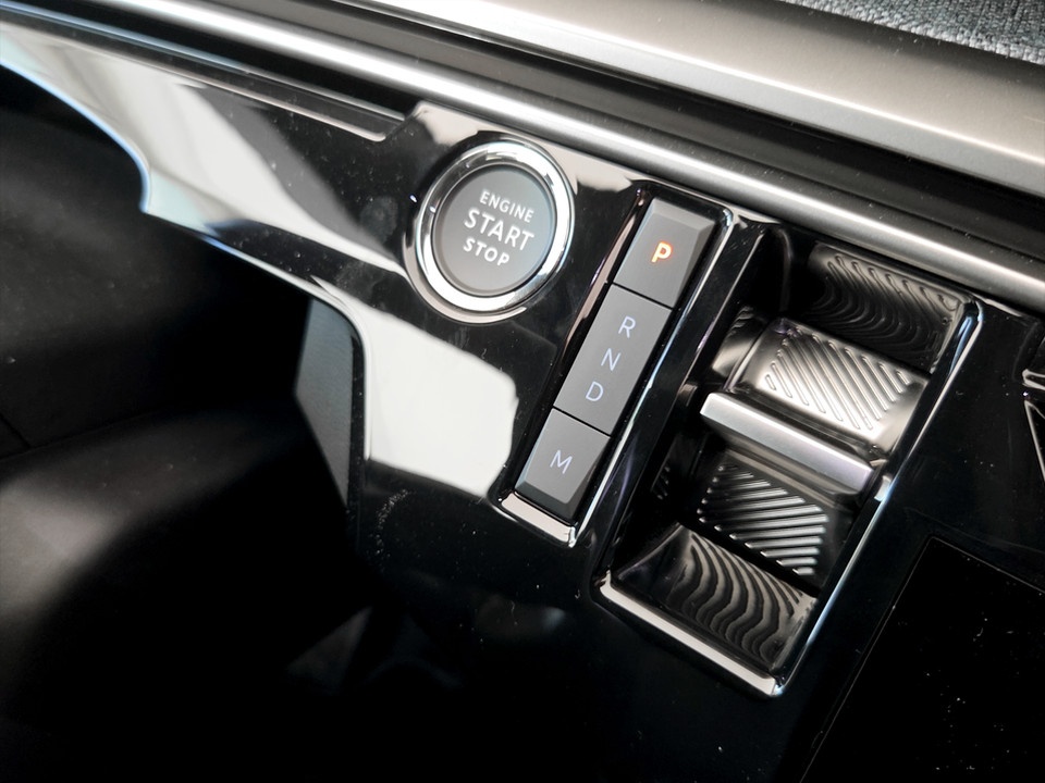 PEUGEOT 3008 1.2 hybrid Allure 145cv e-dcs6 Ibrida usato - 15