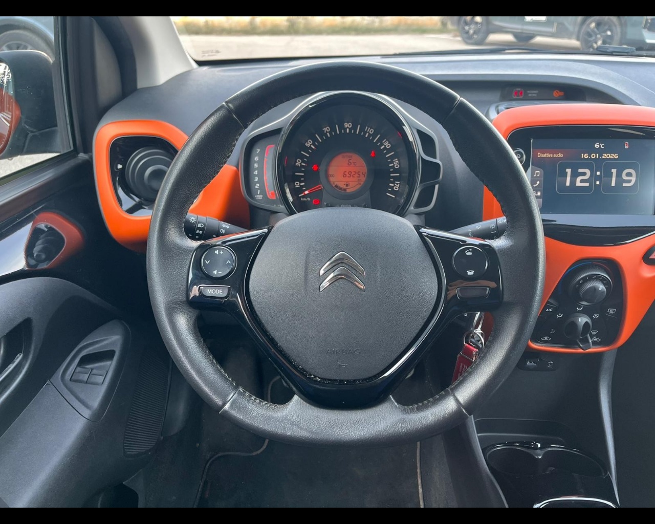 Foto CITROEN C1 5p 1.0 vti Urban Ride 72cv